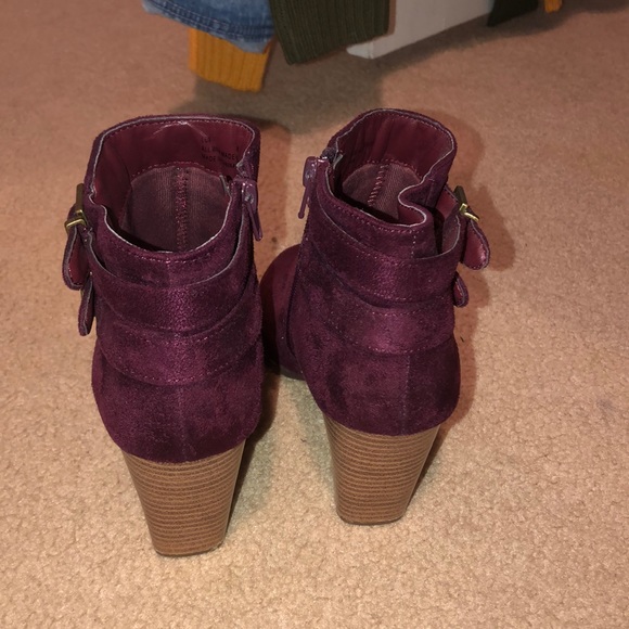 Maroon booties - Picture 2 of 2